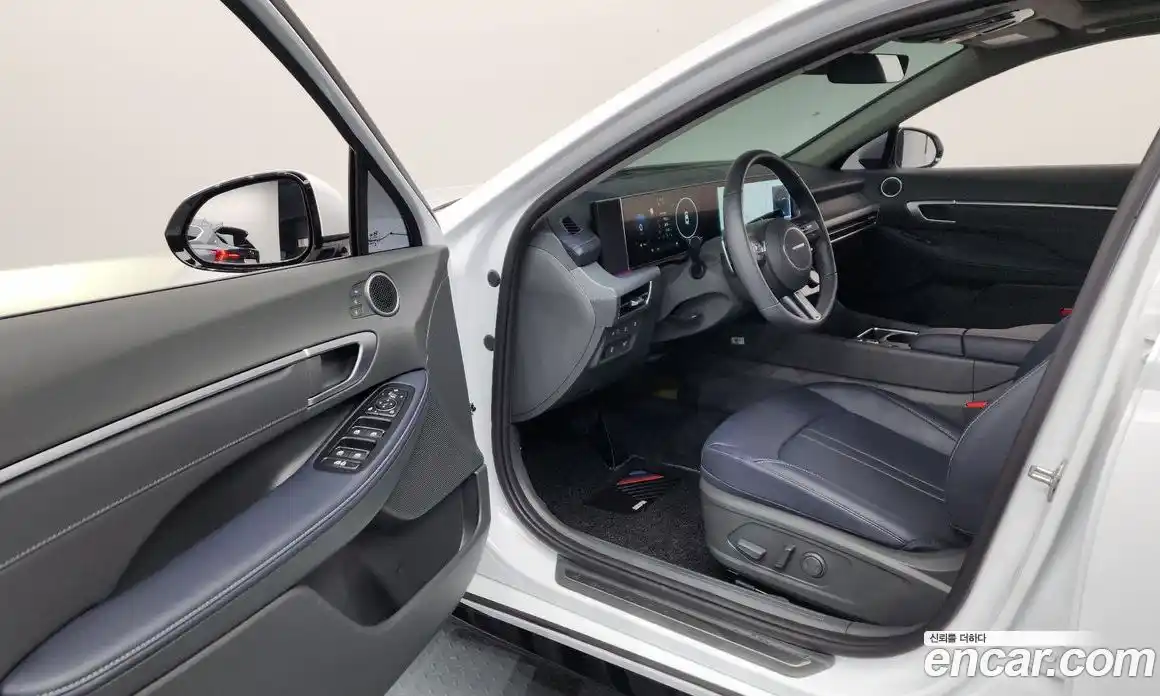 Hyundai Sonata 2025 1.6 Автомат в Москве № 582124, фото 10