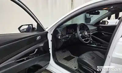 Hyundai Avante 2026 1.6 Автомат в Москве № 582283, миниатюра 10