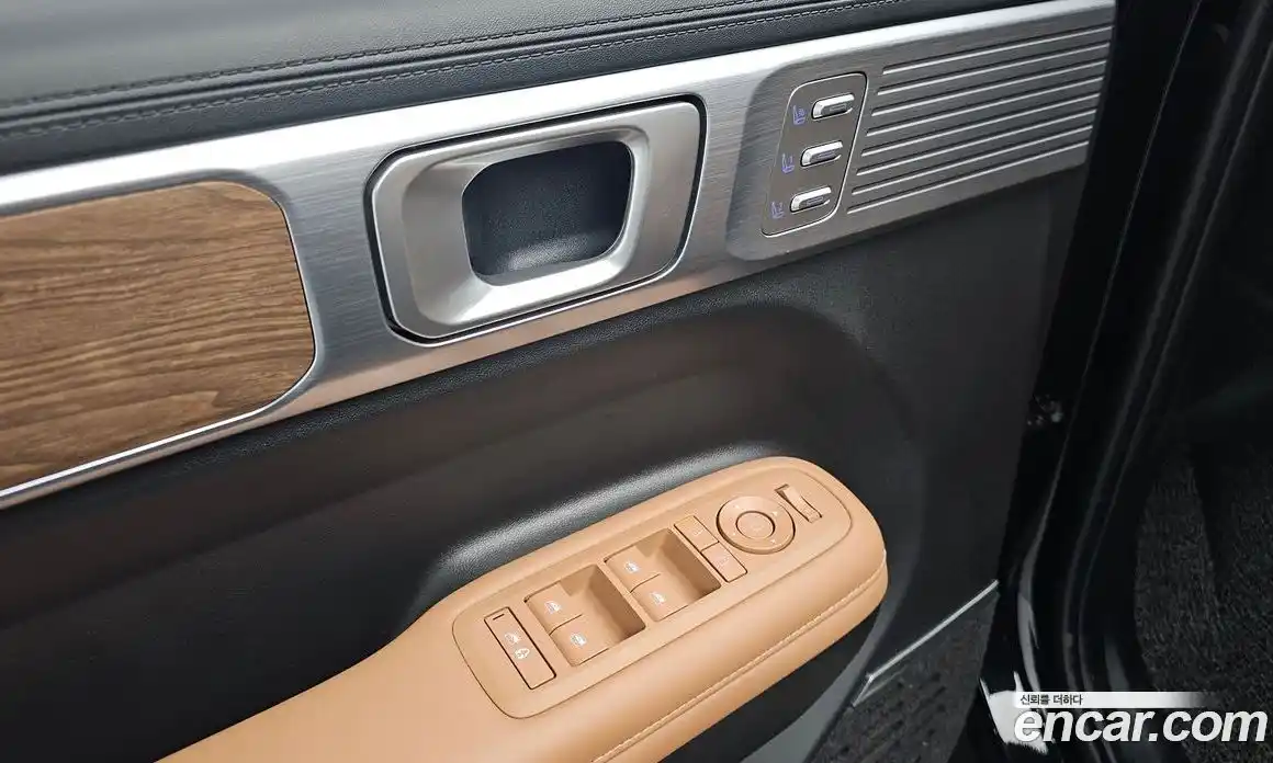 Hyundai Santa Fe 2025 1.6 Автомат в Москве № 582328, фото 18