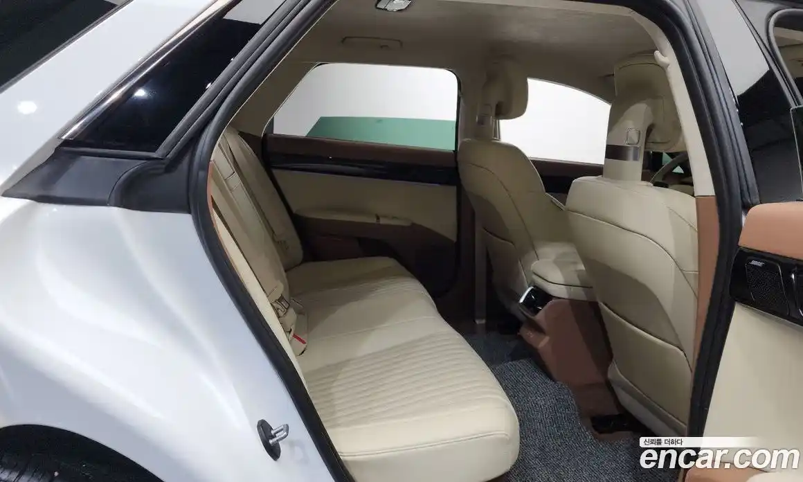 Hyundai Grandeur 2025 1.6 Автомат в Москве № 582519, фото 11