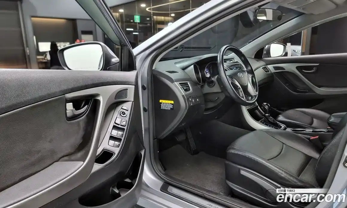 Hyundai Avante 2014 1.6 Автомат в Москве № 582598, фото 11