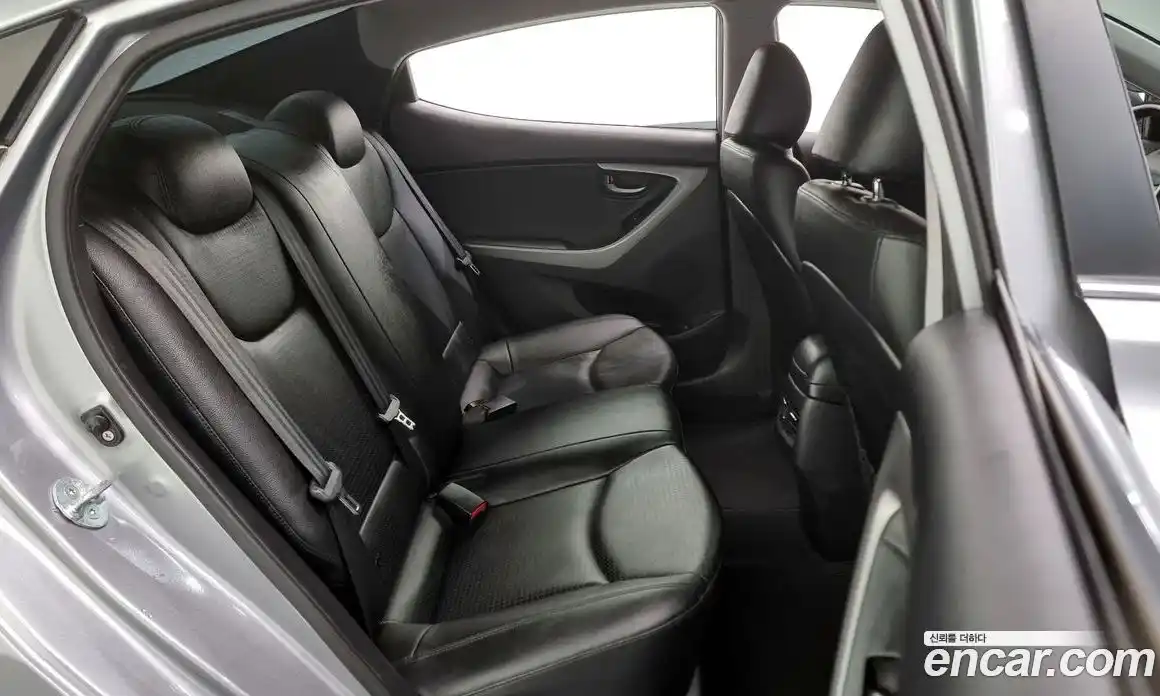 Hyundai Avante 2014 1.6 Автомат в Москве № 582598, фото 12