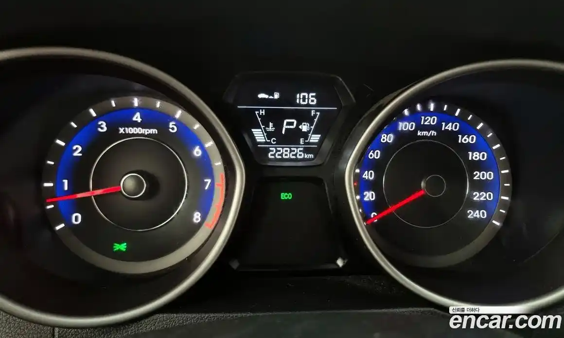 Hyundai Avante 2014 1.6 Автомат в Москве № 582598, фото 8