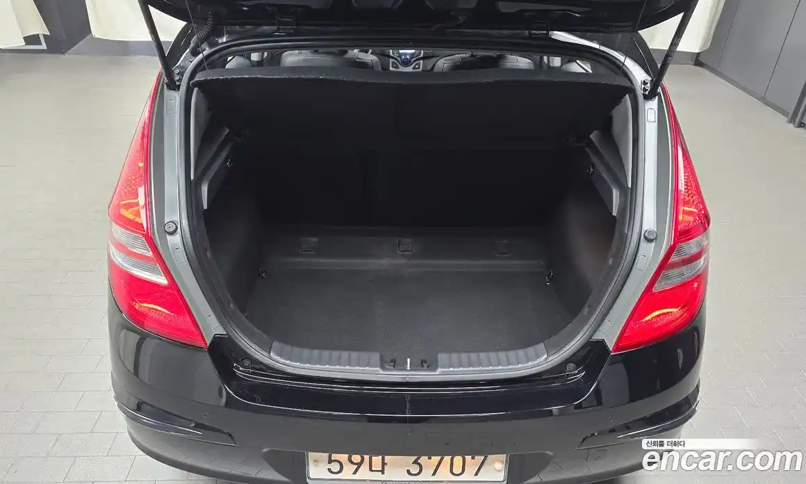 Hyundai i30 2011 1.6 Автомат в Москве № 582628, фото 20