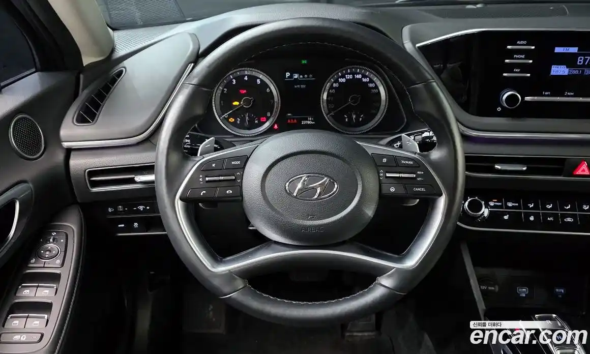 Hyundai Sonata 2022 2.0 Автомат в Москве № 582668, фото 17