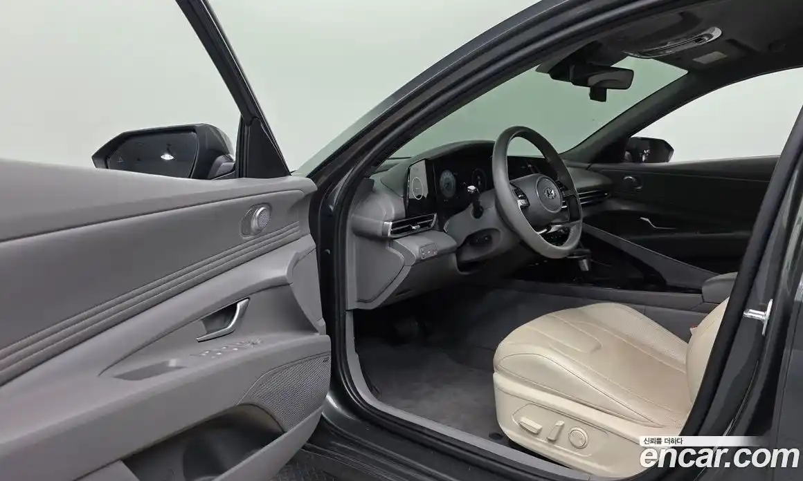 Hyundai Avante 2023 1.6 Автомат в Москве № 582698, фото 11