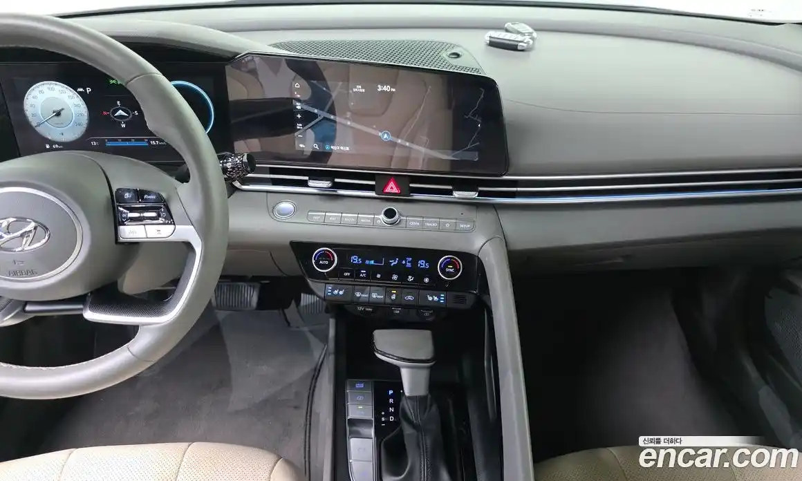 Hyundai Avante 2023 1.6 Автомат в Москве № 582698, фото 15