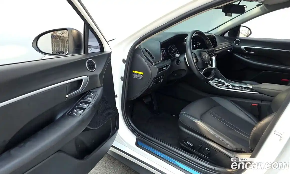 Hyundai Sonata 2020 2.0 Автомат в Москве № 582741, фото 11