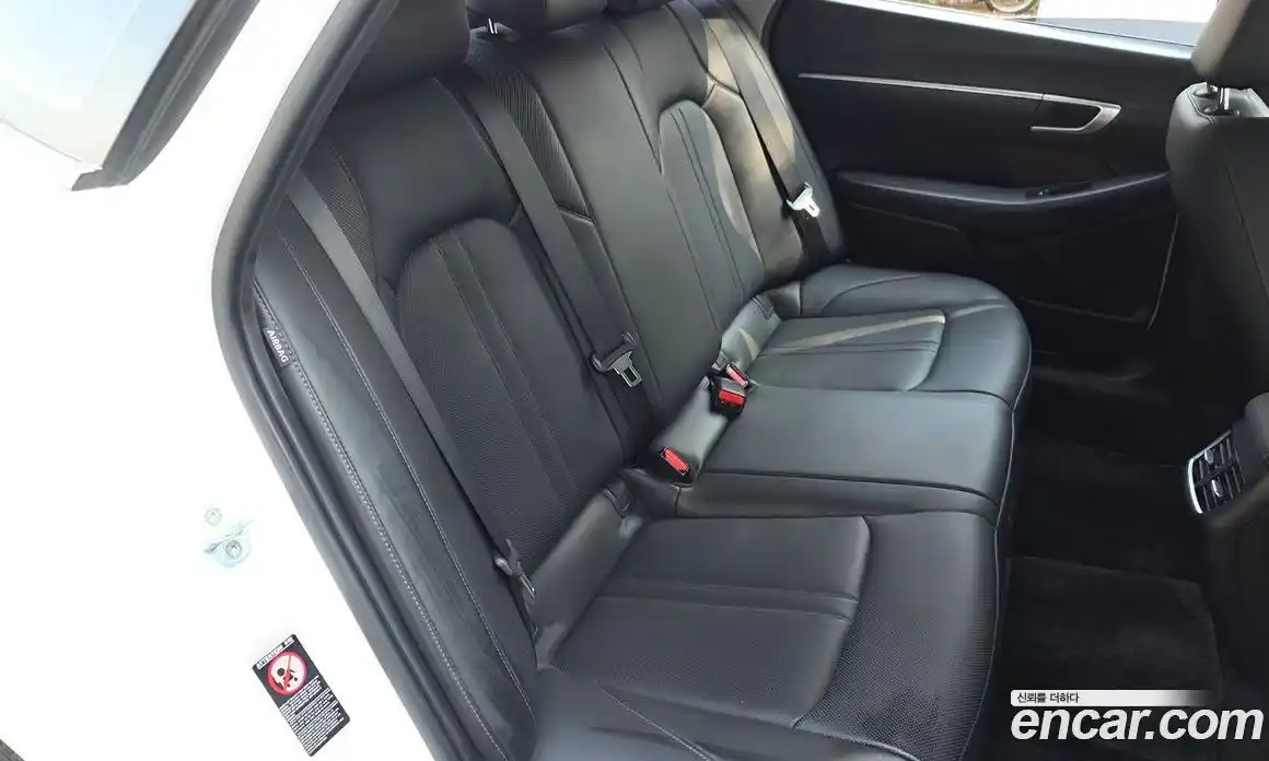 Hyundai Sonata 2020 2.0 Автомат в Москве № 582741, фото 12