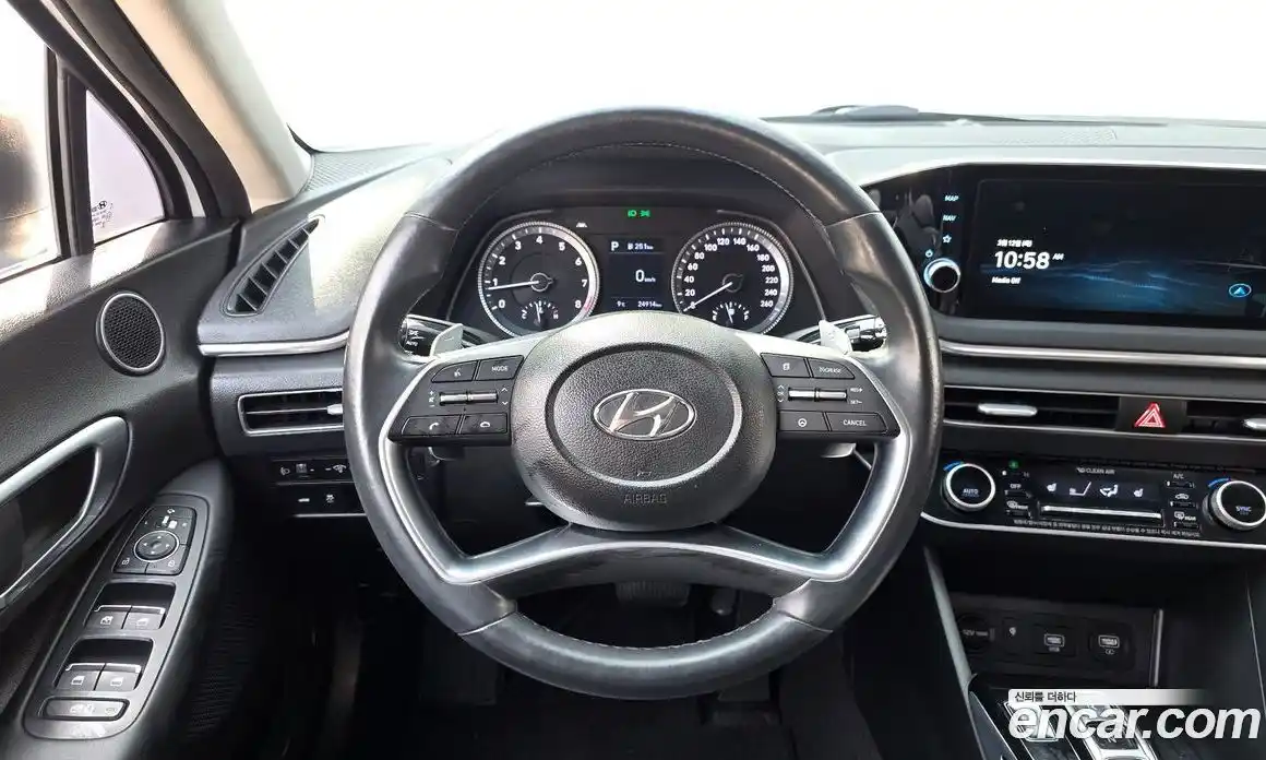 Hyundai Sonata 2020 2.0 Автомат в Москве № 582741, фото 13