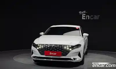 Hyundai Grandeur 2022 2.5 Автомат в Москве № 582840, миниатюра 3