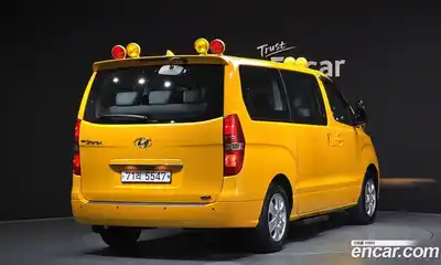 Hyundai Starex 2021 2.4 Автомат в Москве № 582927, миниатюра 2