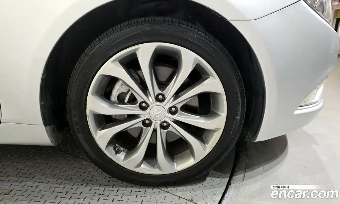 Hyundai Sonata 2014 2.0 Автомат в Москве № 582943, фото 5