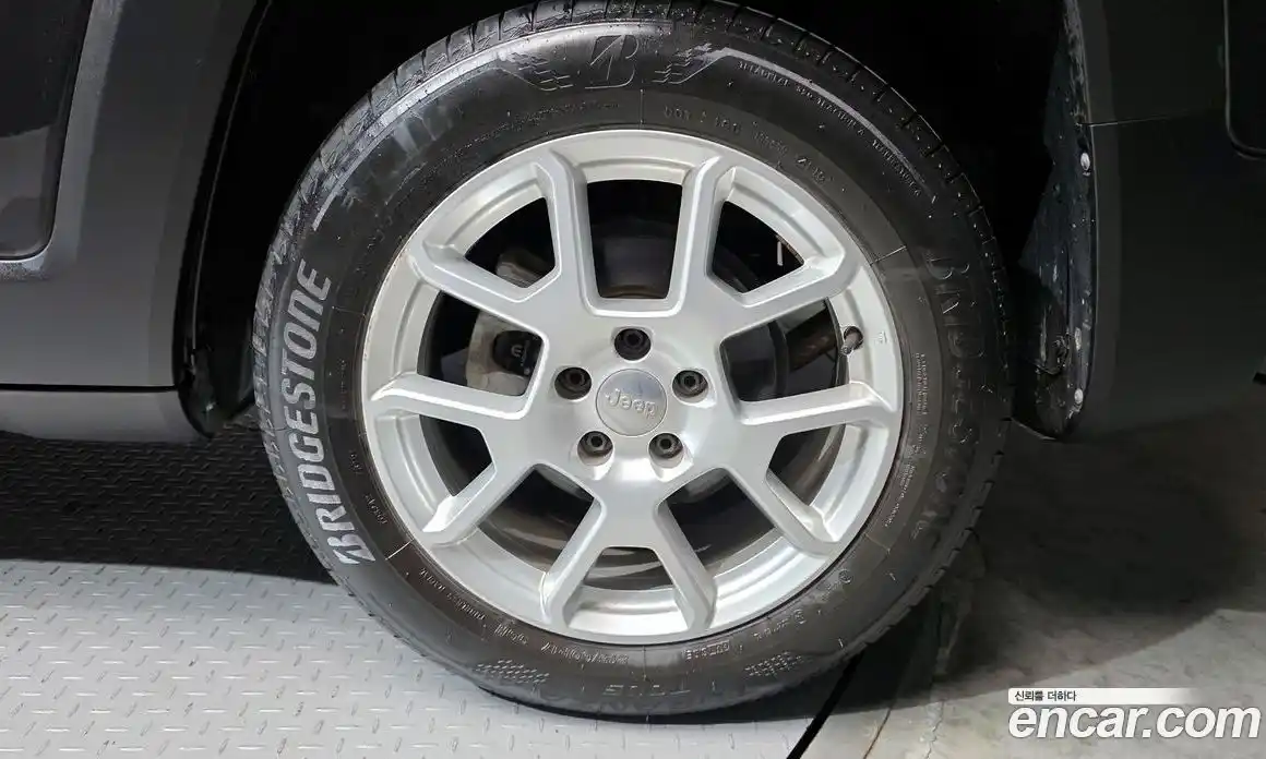 Jeep Renegade 2020 1.6 Автомат в Москве № 583115, фото 5