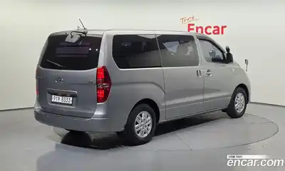 Hyundai Starex 2016 2.5 Автомат в Москве № 583603, миниатюра 2