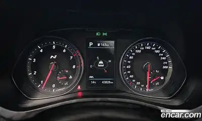 Hyundai Veloster 2021 2.0 Автомат в Москве № 583652, миниатюра 8