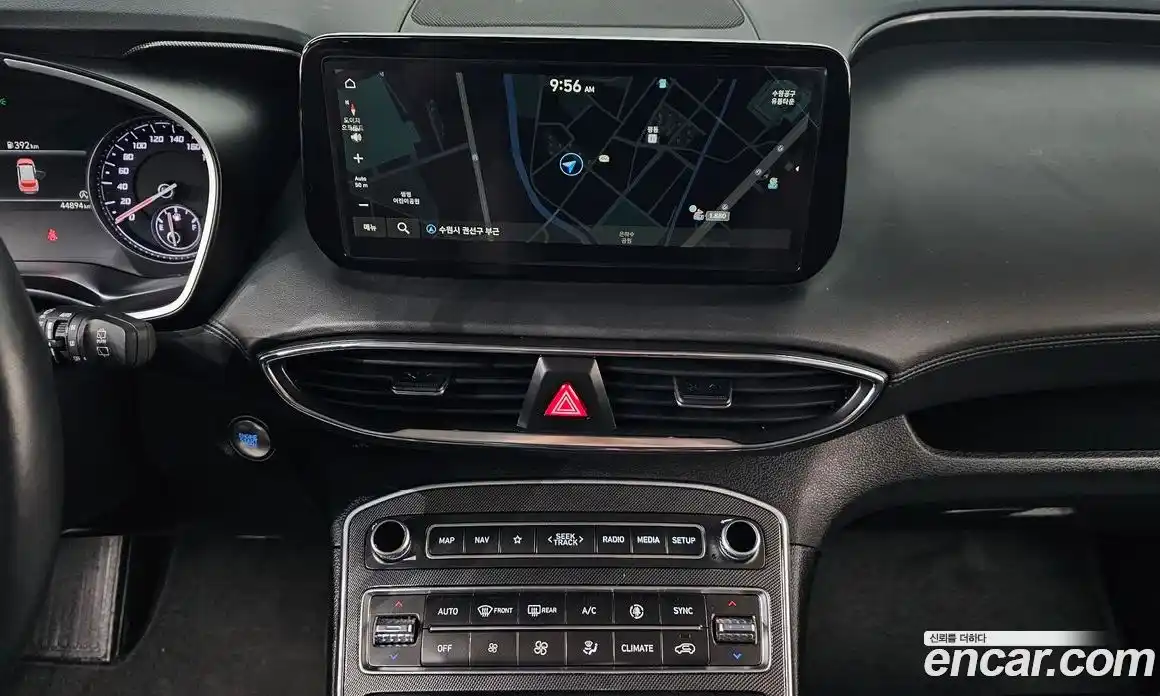 Hyundai Santa Fe 2023 2.2 Автомат в Москве № 583785, фото 14