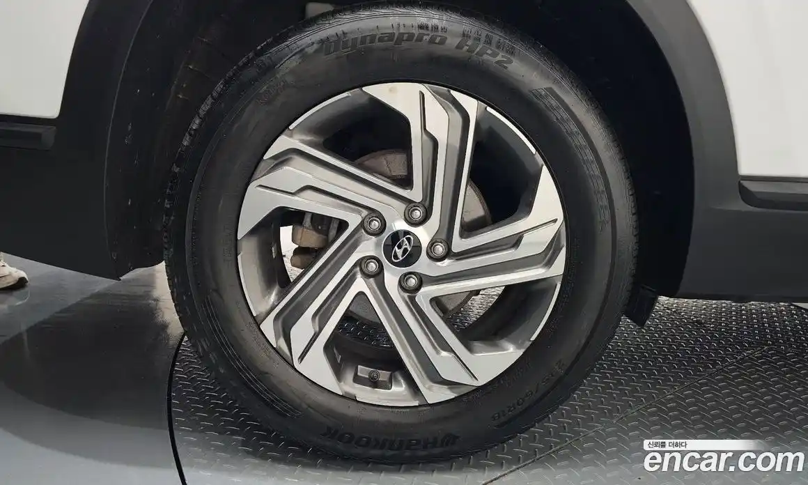 Hyundai Santa Fe 2023 2.2 Автомат в Москве № 583785, фото 5