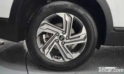 Hyundai Santa Fe 2023 2.2 Автомат в Москве № 583785, миниатюра 5