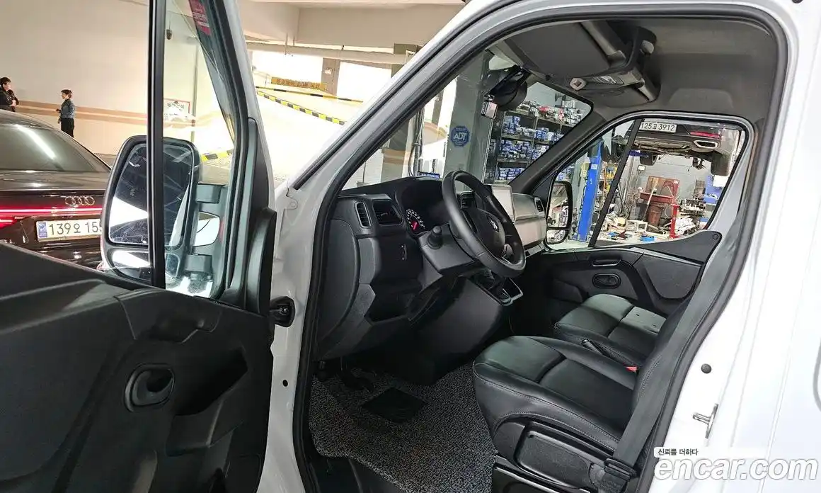 Renault Master 2022 2.3 Механическая в Москве № 584338, фото 10