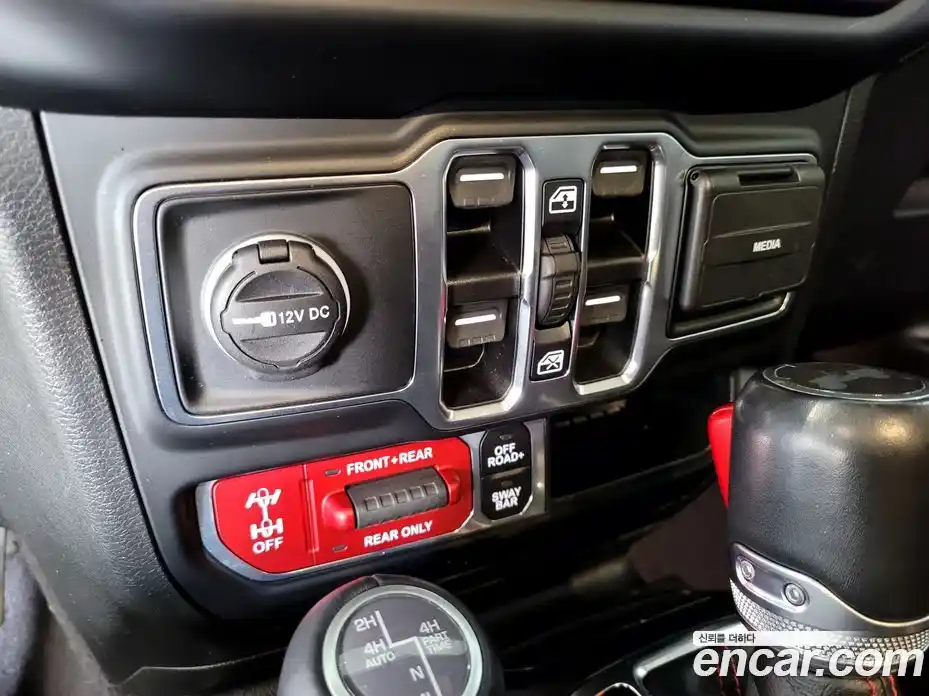 Jeep Wrangler 2023 2.0 Автомат в Москве № 584478, фото 16