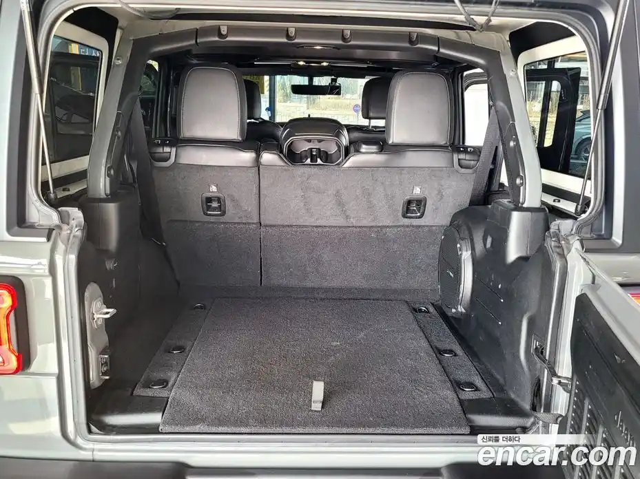 Jeep Wrangler 2023 2.0 Автомат в Москве № 584478, фото 20