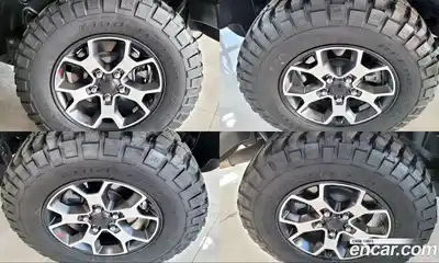 Jeep Wrangler 2023 2.0 Автомат в Москве № 584478, миниатюра 5