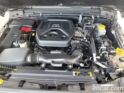 Jeep Wrangler 2023 2.0 Автомат в Москве № 584478, миниатюра 6