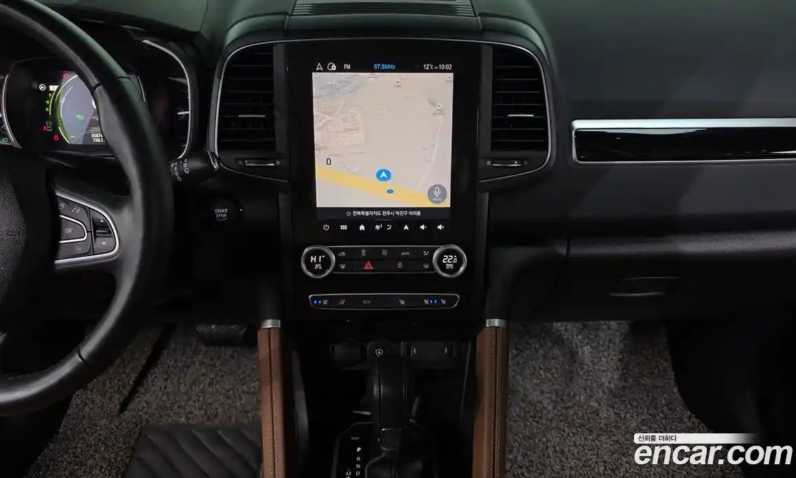 Renault QM6 2024 2.0 Автомат в Москве № 584535, фото 14