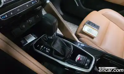 Renault QM6 2024 2.0 Автомат в Москве № 584535, миниатюра 9