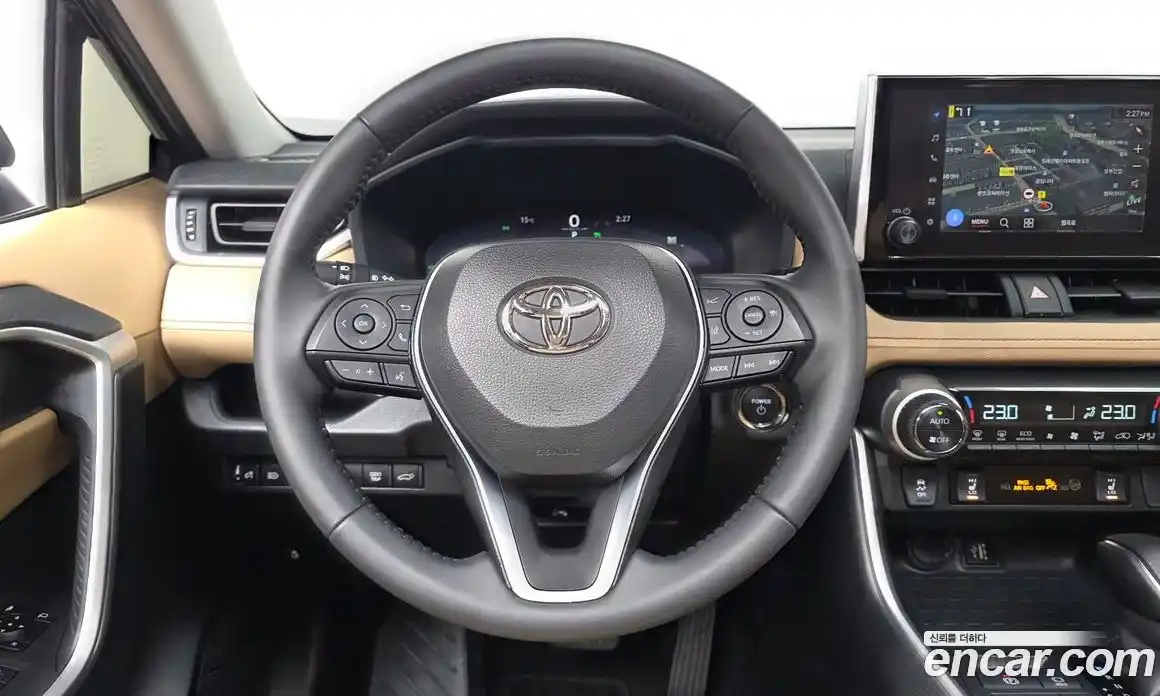 Toyota RAV4 2025 2.5 Автомат в Москве № 584555, фото 13