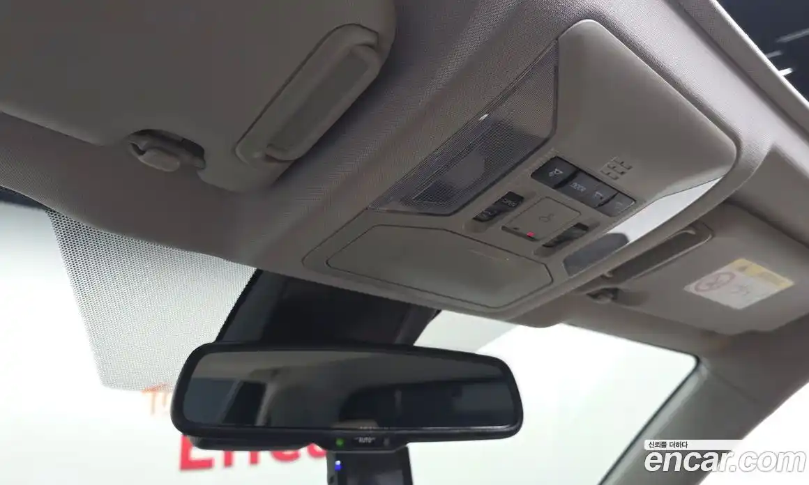 Toyota RAV4 2025 2.5 Автомат в Москве № 584555, фото 18