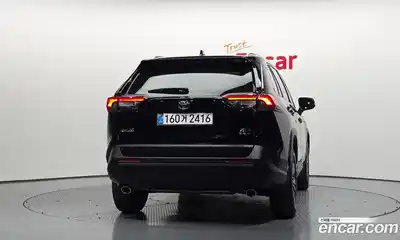 Toyota RAV4 2025 2.5 Автомат в Москве № 584555, миниатюра 4