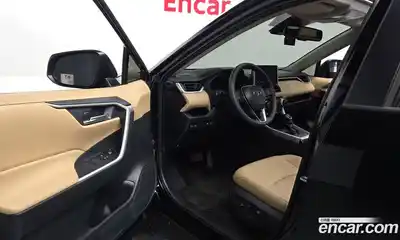 Toyota RAV4 2025 2.5 Автомат в Москве № 584555, миниатюра 10