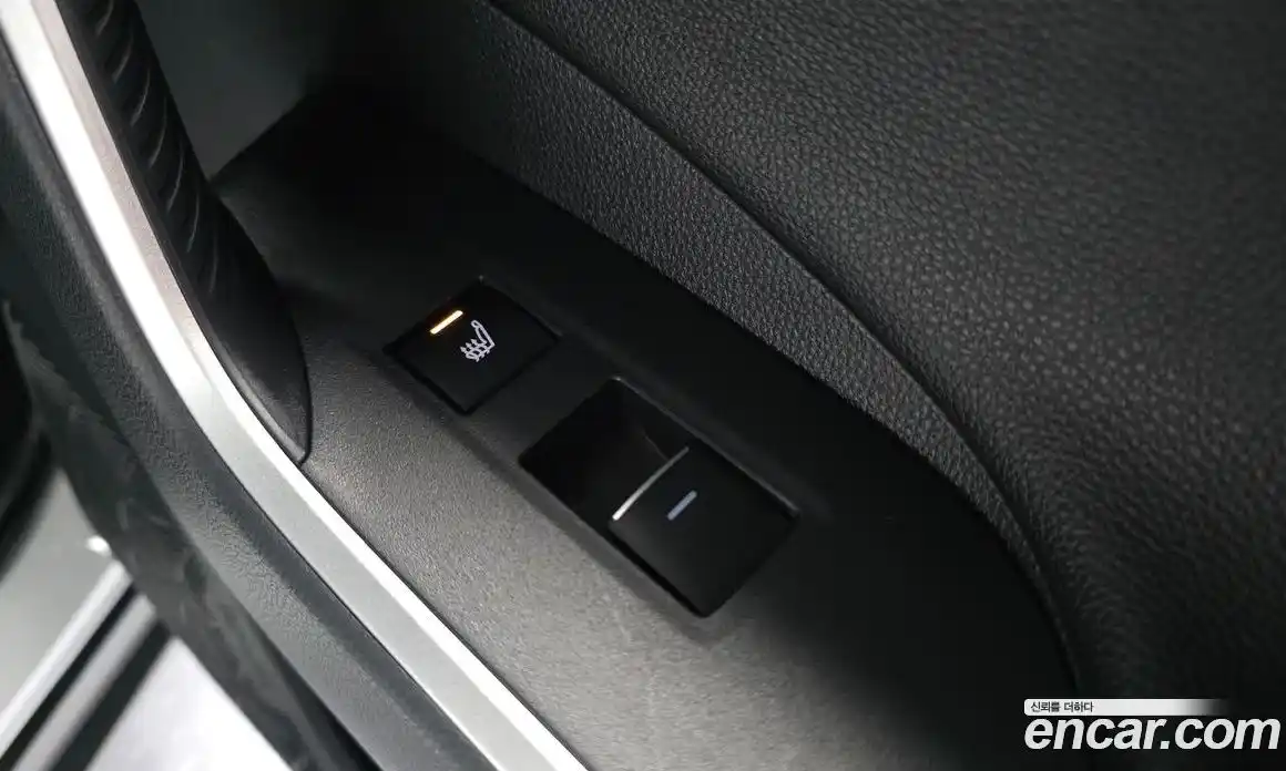 Toyota RAV4 2025 2.5 Автомат в Москве № 584556, фото 19