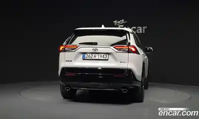 Toyota RAV4 2025 2.5 Автомат в Москве № 584556, миниатюра 4