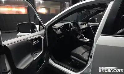 Toyota RAV4 2025 2.5 Автомат в Москве № 584556, миниатюра 10