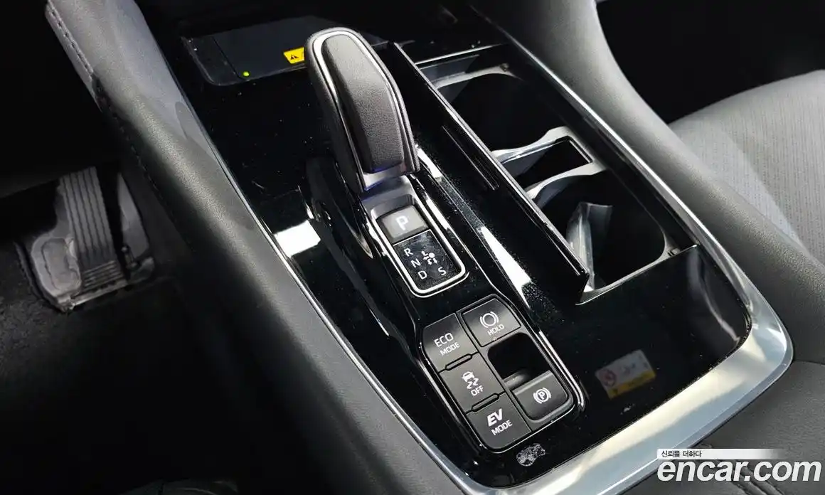 Toyota Alphard 2024 2.5 Автомат в Москве № 584575, фото 9