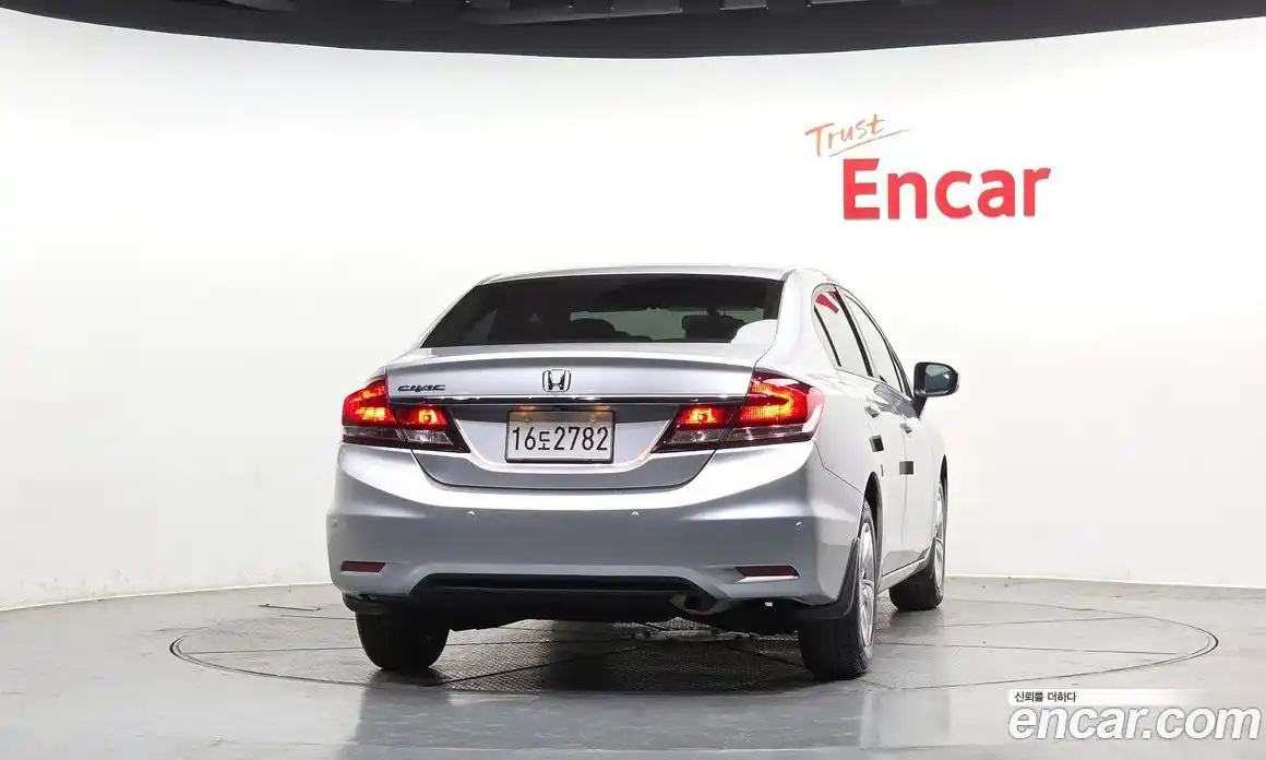 Honda Civic 2015 1.8 Автомат в Москве № 584651, фото 4