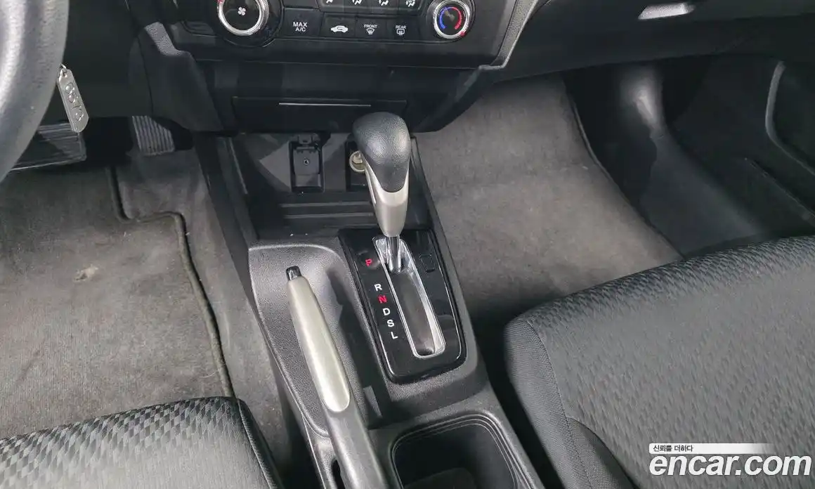 Honda Civic 2015 1.8 Автомат в Москве № 584651, фото 9