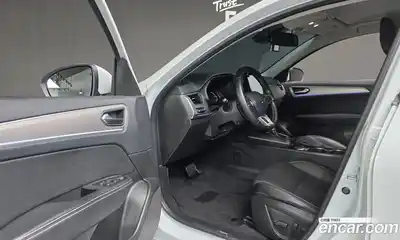 Renault XM3 2023 1.6 Автомат в Москве № 584655, миниатюра 11