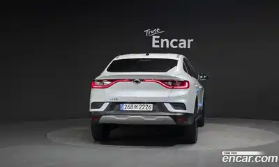 Renault XM3 2023 1.6 Автомат в Москве № 584655, миниатюра 4