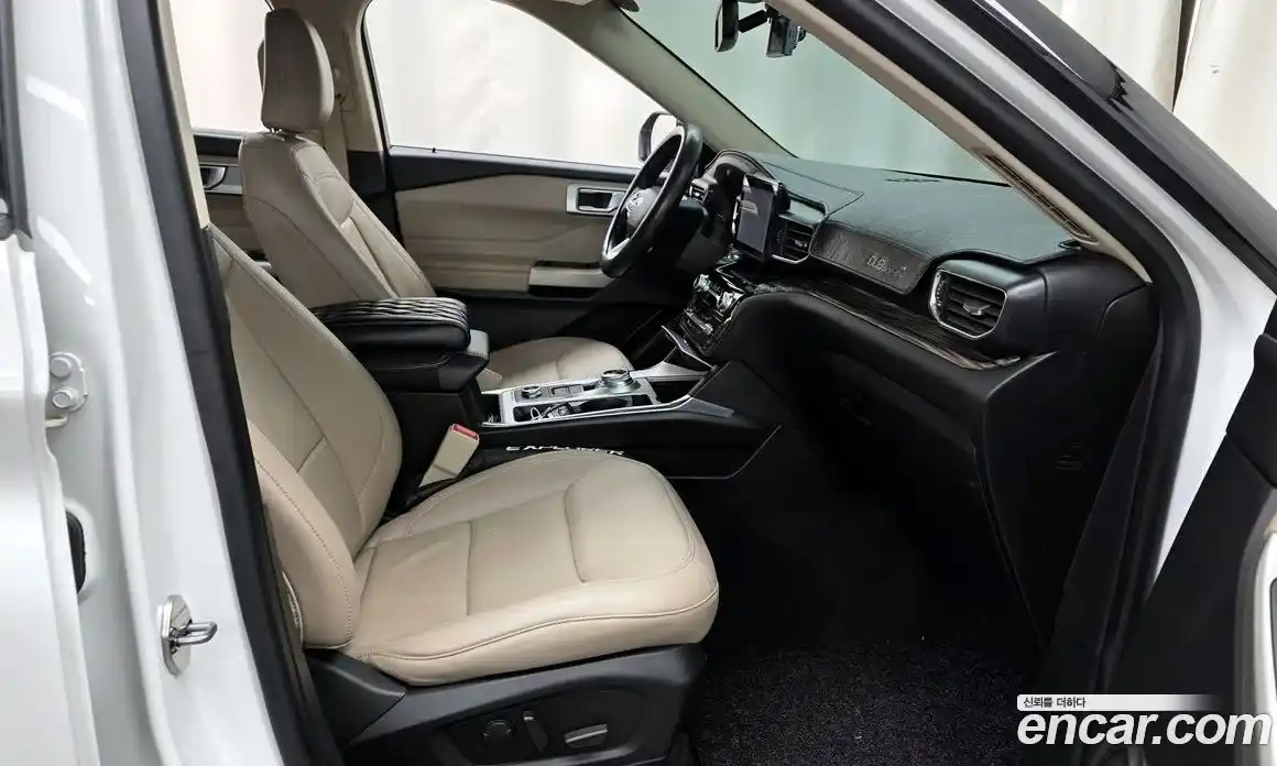 Ford Explorer 2022 3.3 Автомат в Москве № 584847, фото 11