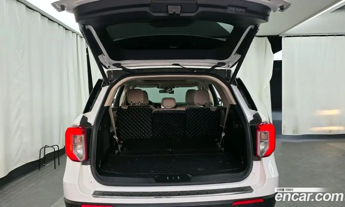 Ford Explorer 2022 3.3 Автомат в Москве № 584847, фото 20