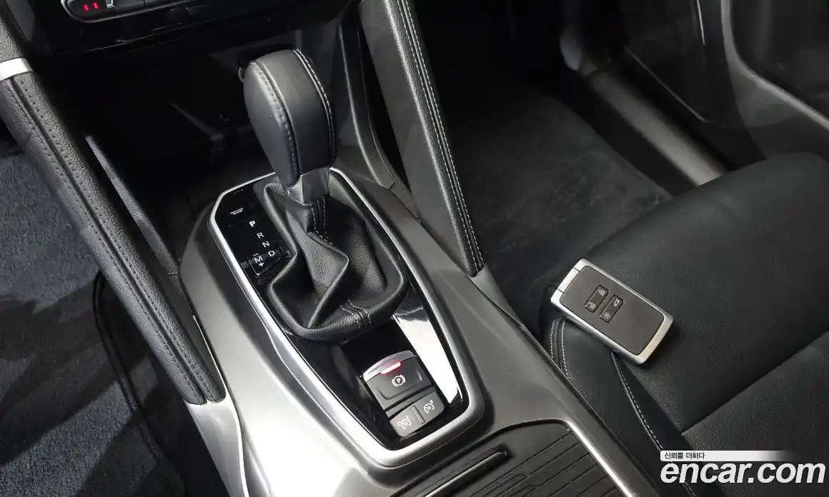 Renault QM6 2023 2.0 Автомат в Москве № 586123, фото 9