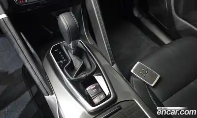 Renault QM6 2023 2.0 Автомат в Москве № 586123, миниатюра 9