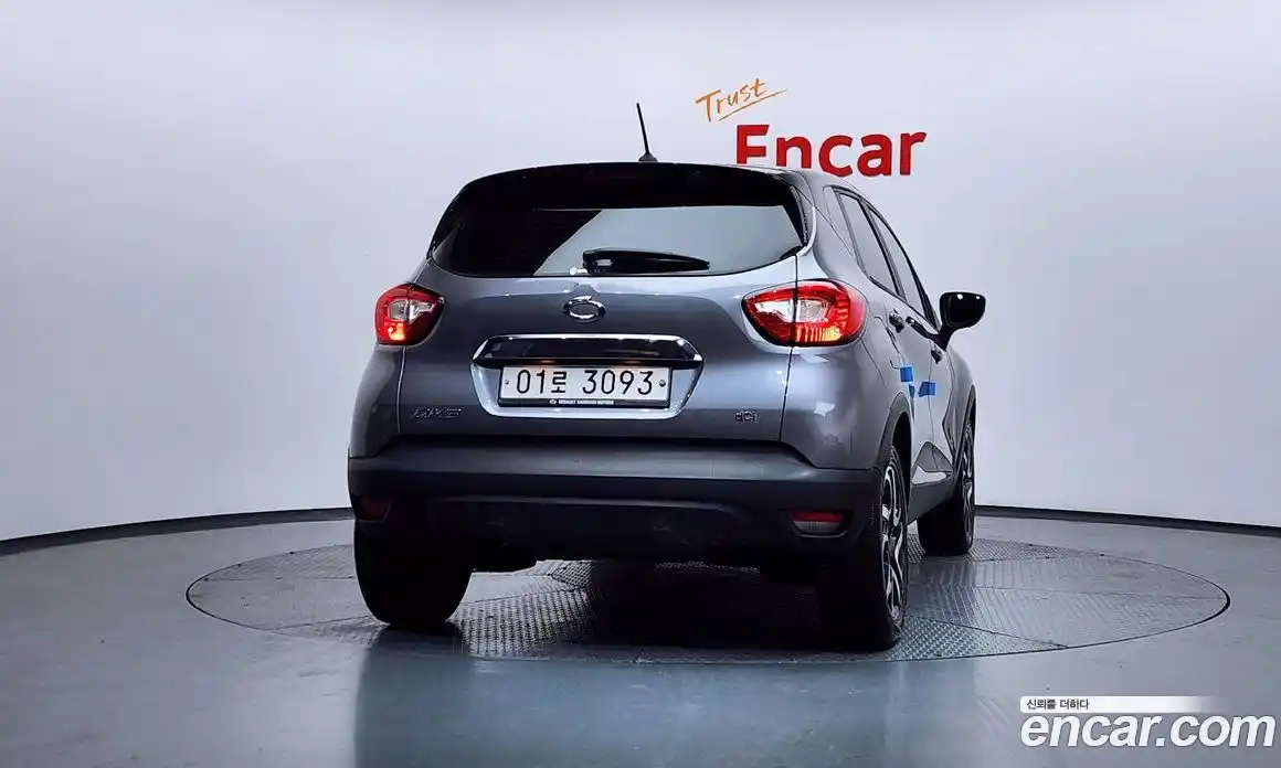 Renault QM3 2017 1.5 Автомат в Москве № 586539, фото 4