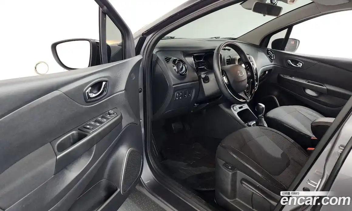 Renault QM3 2017 1.5 Автомат в Москве № 586539, фото 10