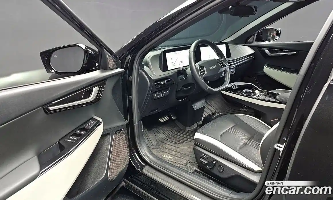 Kia EV6 2024 0.1 Автомат в Москве № 587029, фото 11