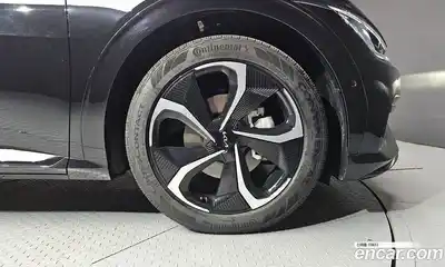 Kia EV6 2024 0.1 Автомат в Москве № 587029, миниатюра 5